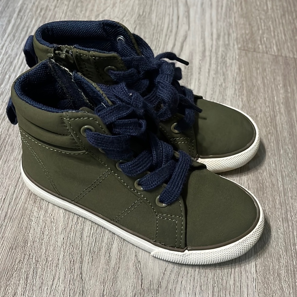 Cat & Jack sneakers toddler boy - size 9